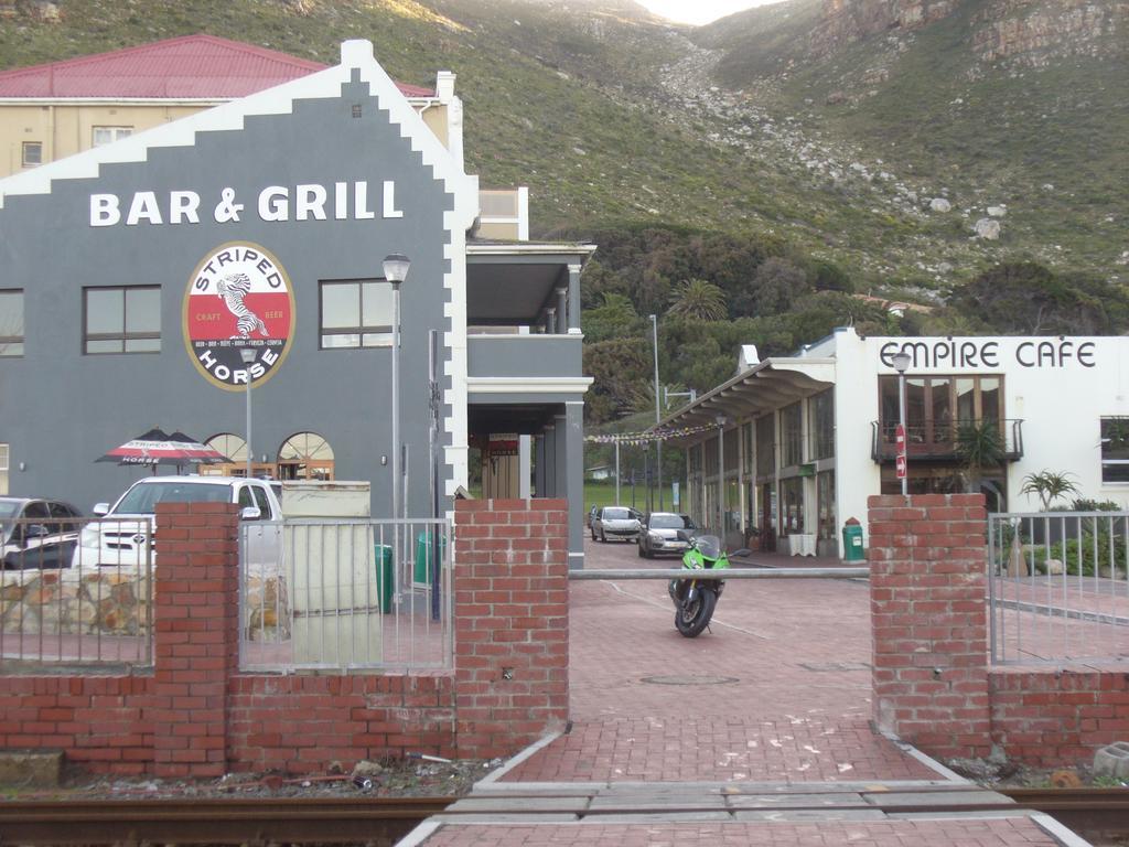 Royal At Sea Apartment Muizenberg Exterior photo